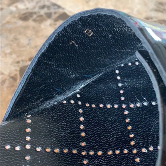 Sold- Chanel sandals - Picture 3 of 8